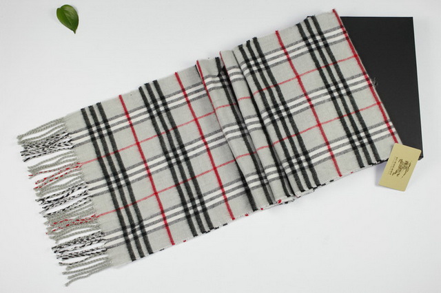 Burberry brand scarf 40